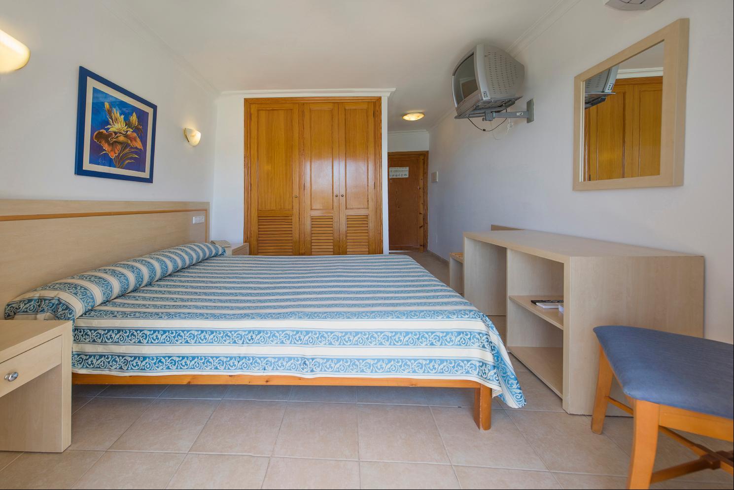 Vibra Cala Tarida-3sup 3* Cala Tarida (Ibiza)