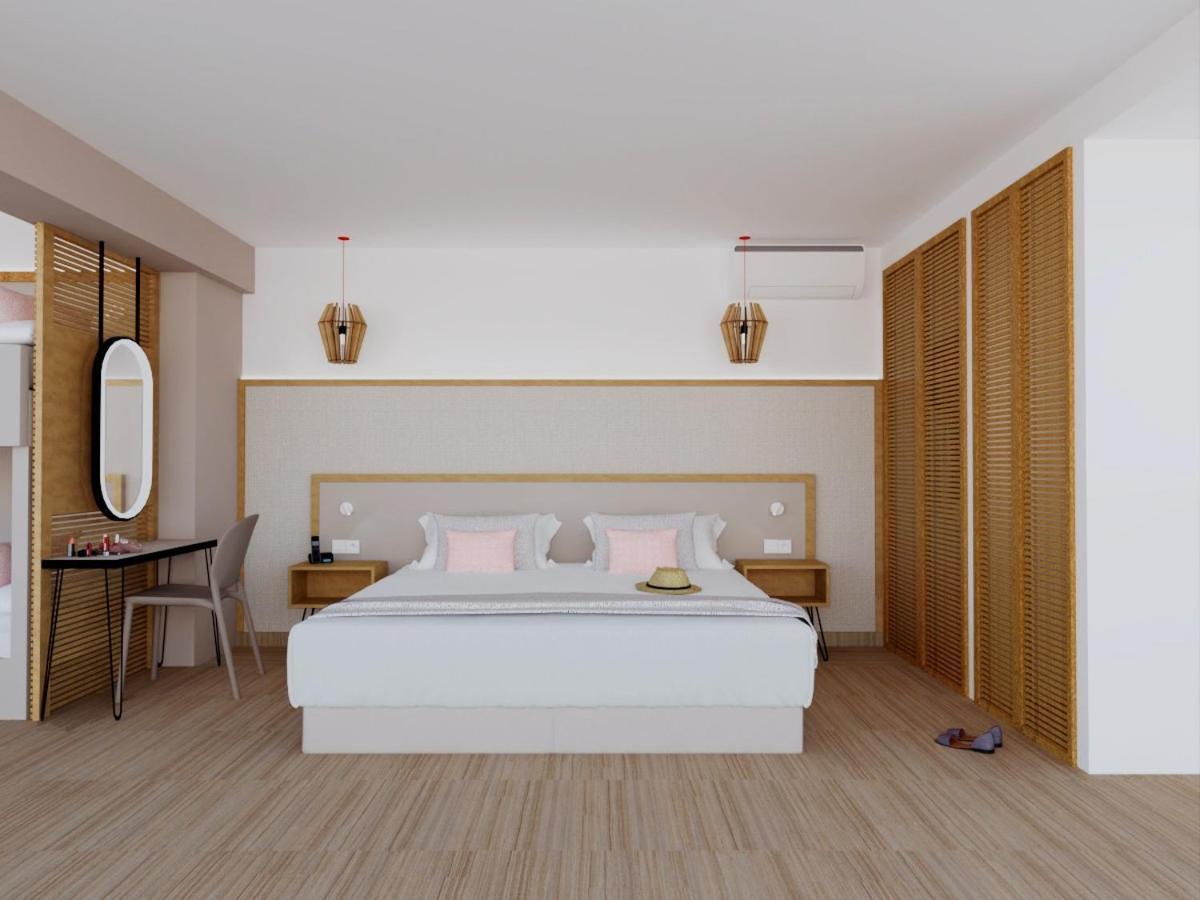 Vibra Cala Tarida-3sup Hotel 3*